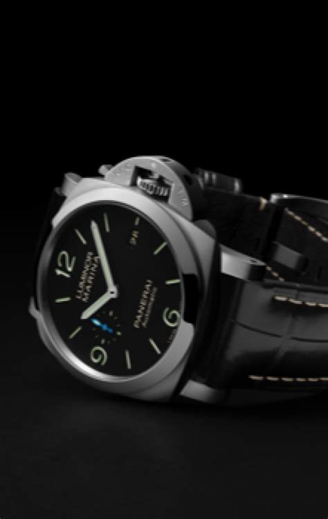 panerai straps on panerai.com